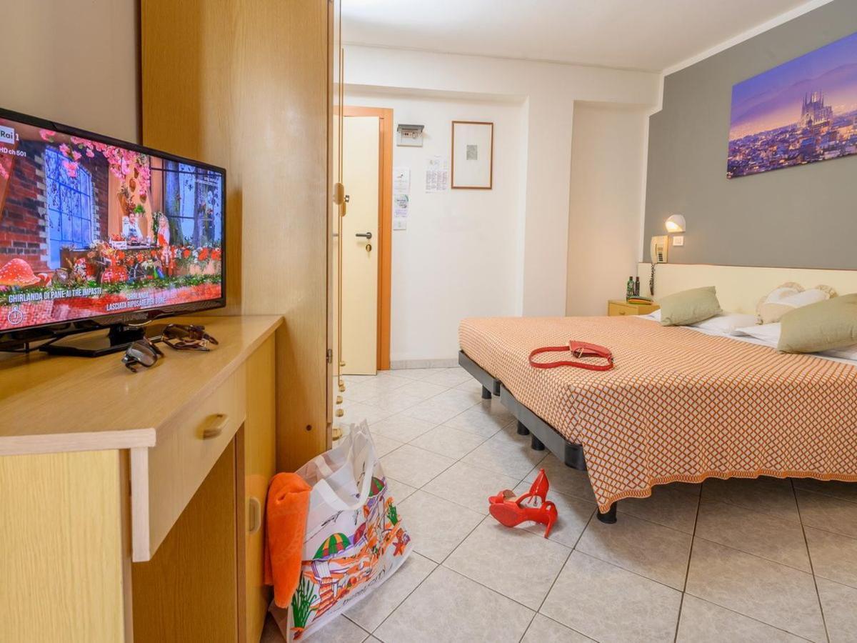 Hotel City Misano Adriatico Bagian luar foto