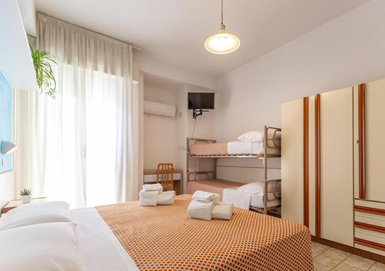 Hotel City Misano Adriatico Bagian luar foto